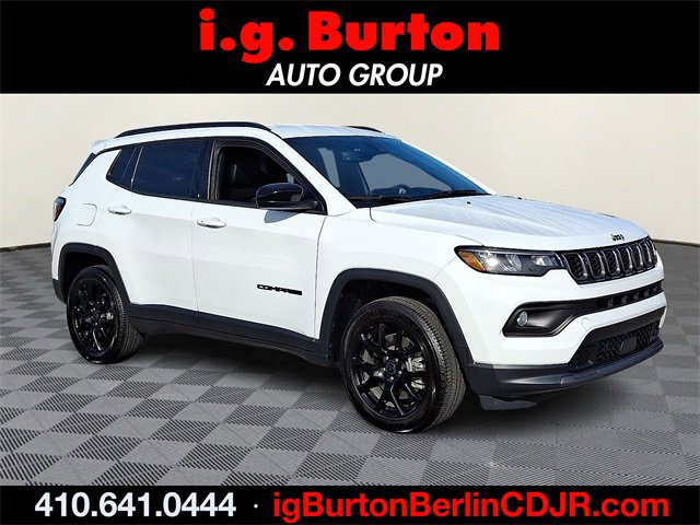 Used 2025 Jeep Compass Latitude w/ Convenience Group