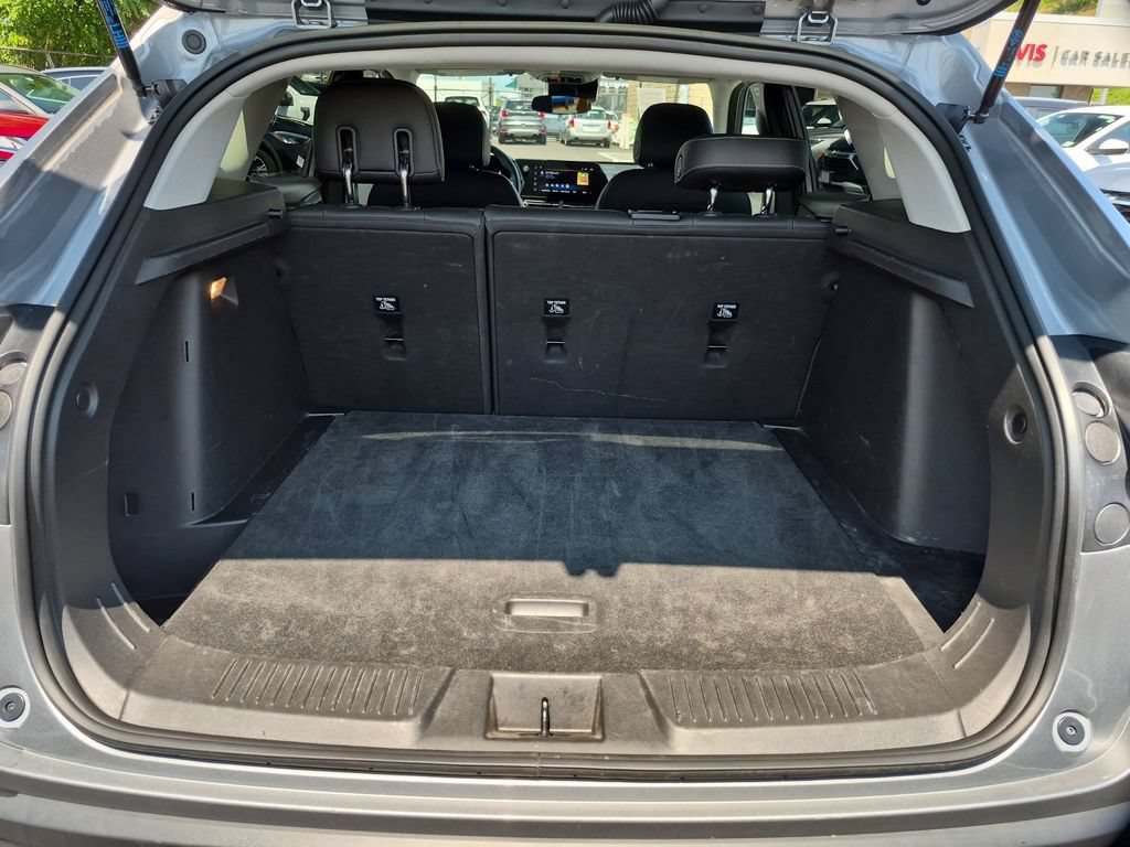 Used 2025 Chevrolet Trax LT w/ LT Convenience Package FWD image 28