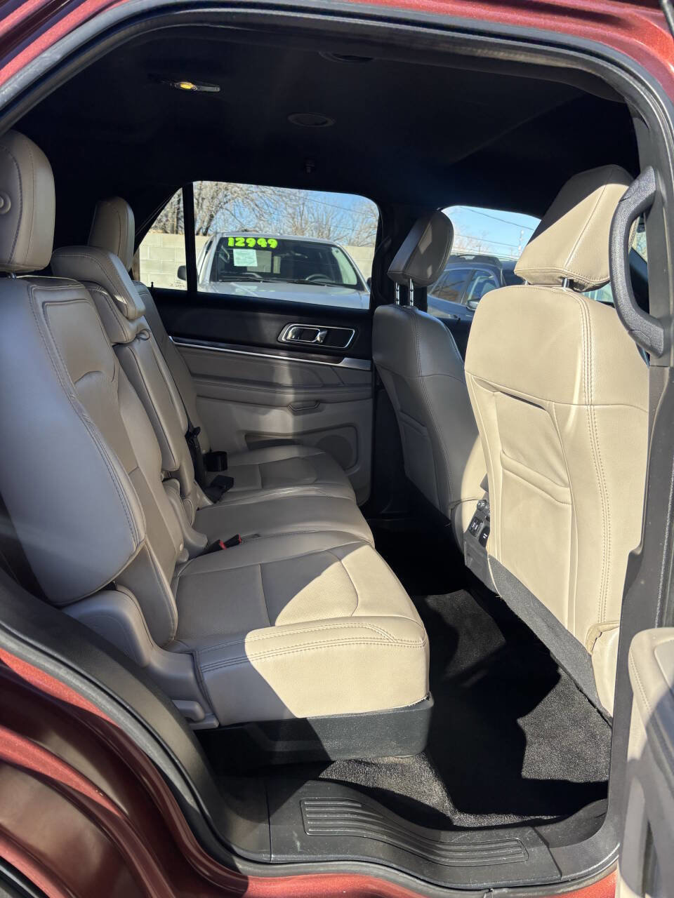 Used 2018 Ford Explorer Limited image 20