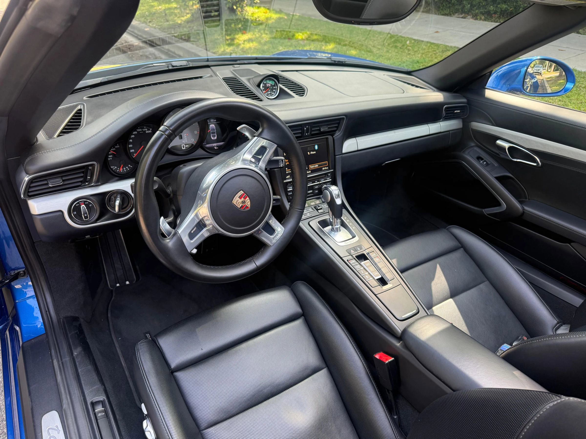 Used 2015 Porsche 911 Targa 4S w/ Sport Chrono Package AWD/4WD image 11