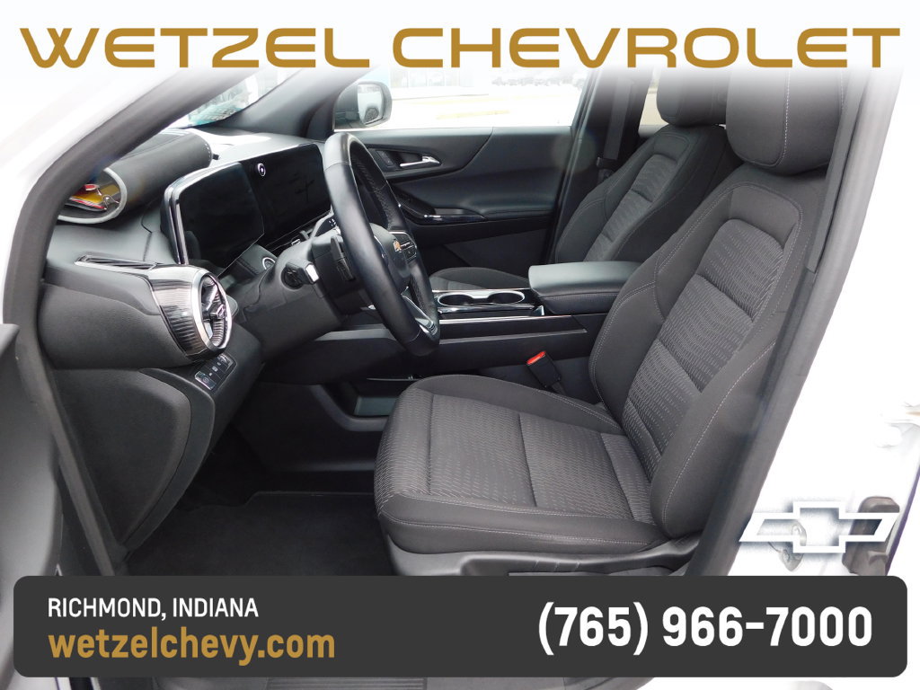 Used 2025 Chevrolet Equinox LT AWD/4WD image 12