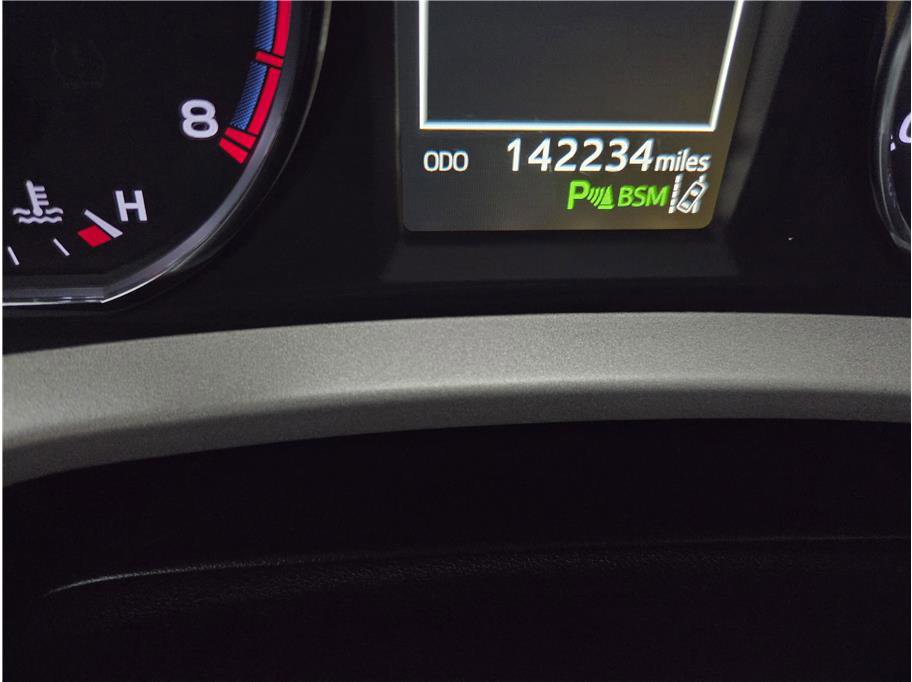 Used 2016 Toyota RAV4 Limited w/ Advanced Technology Package AWD/4WD image 20