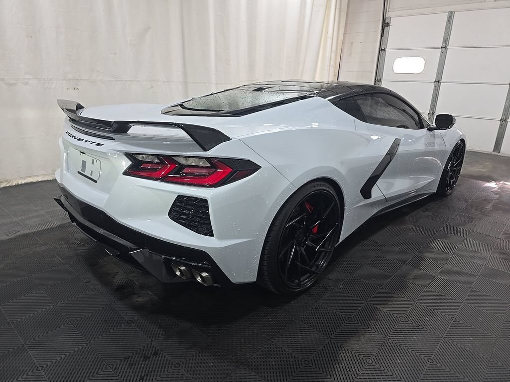Used 2021 Chevrolet Corvette Stingray Premium Cpe w/ Z51 Performance Package RWD image 8