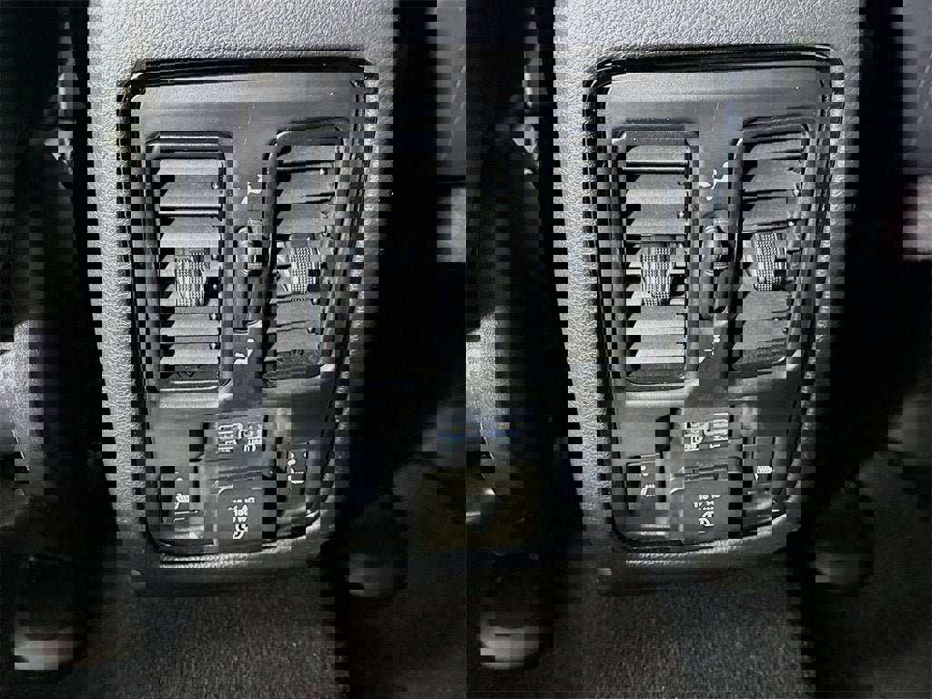 Used 2019 Dodge Durango GT image 17