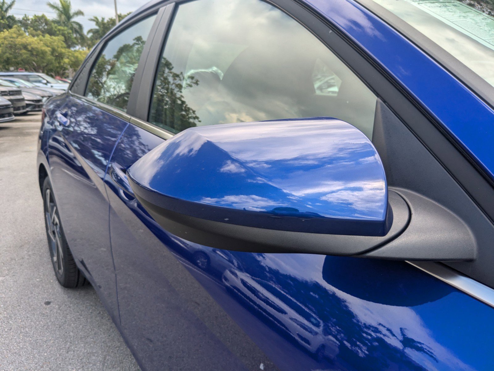 New 2025 Hyundai Elantra SEL image 12