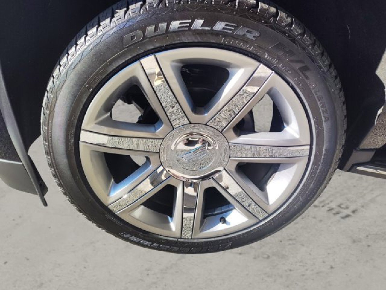 Used 2019 Cadillac Escalade Luxury image 10