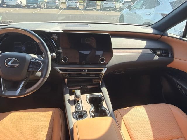 Used 2024 Lexus RX 350 Premium w/ Accessory Package (Z1) AWD/4WD image 9