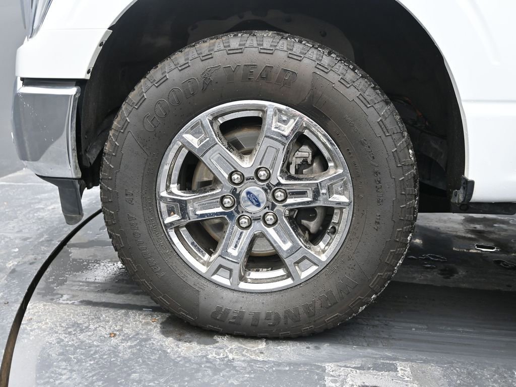 Used 2022 Ford F150 Lariat w/ Equipment Group 502A High image 16