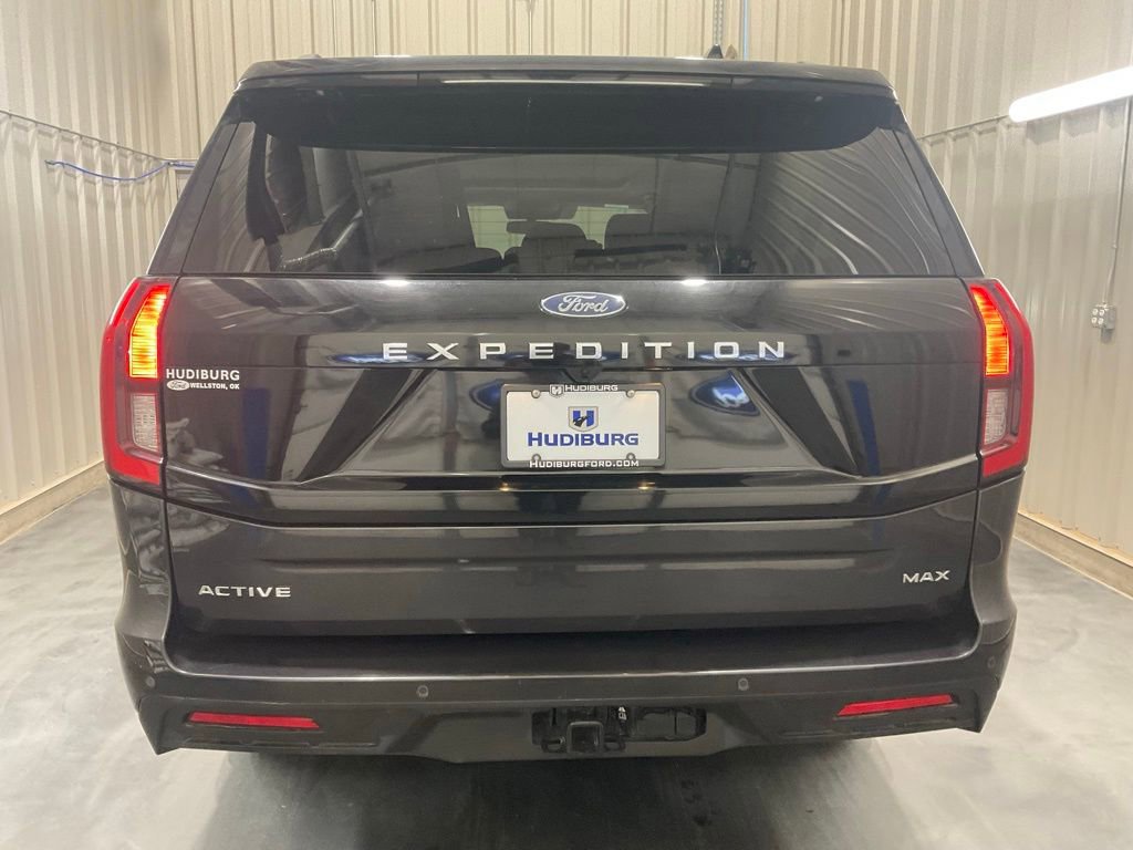 Used 2025 Ford Expedition Max Active AWD/4WD image 26