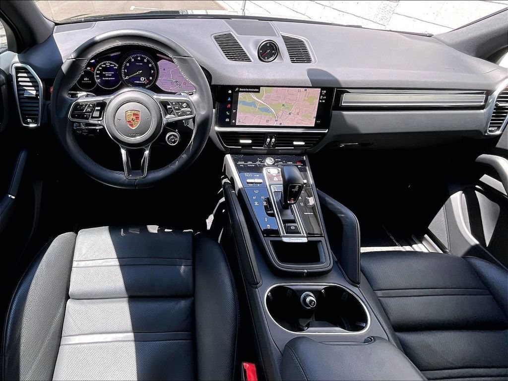 Certified 2023 Porsche Cayenne Platinum Edition AWD/4WD image 11