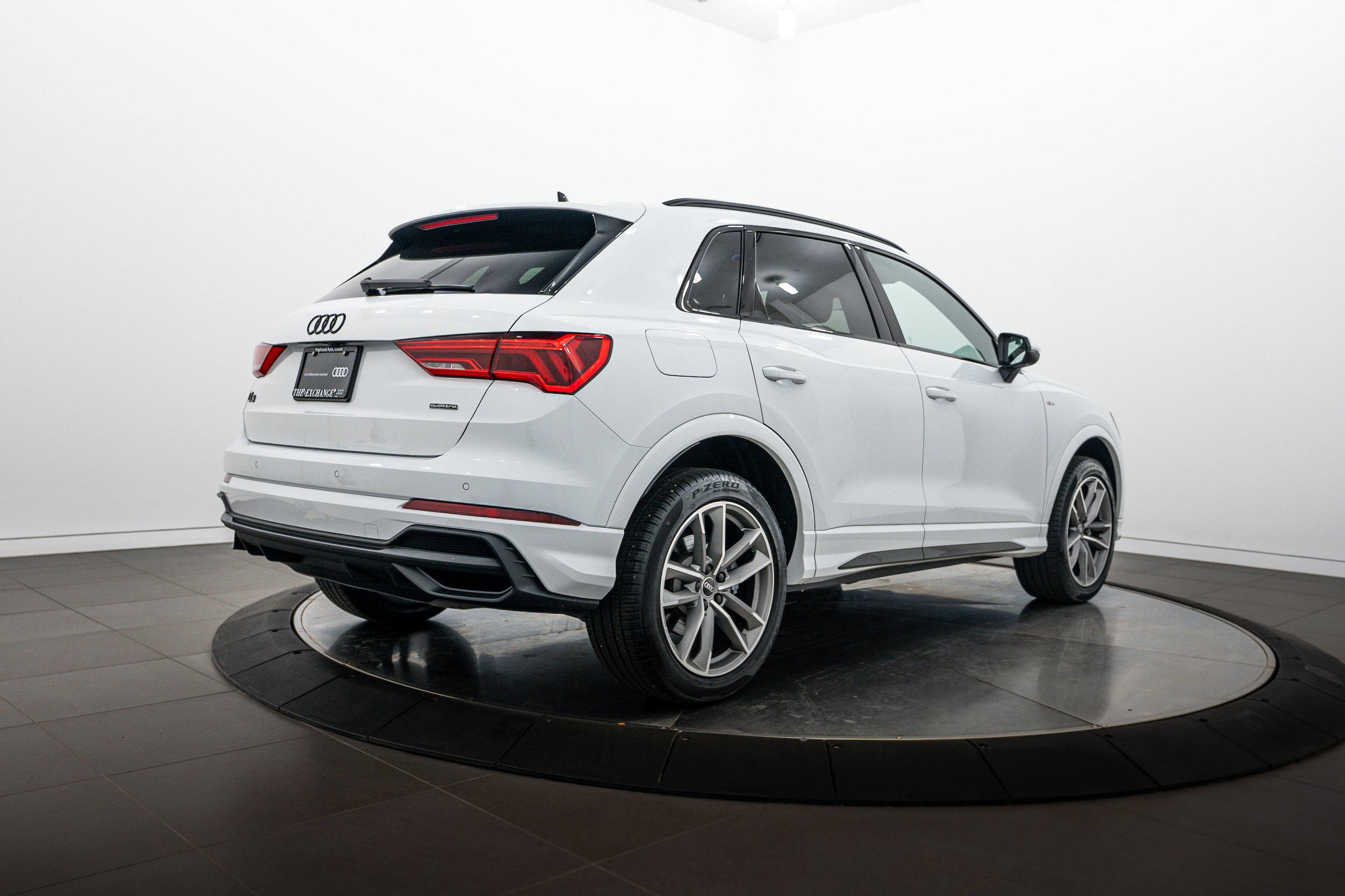 Certified 2023 Audi Q3 2.0T Premium Plus w/ Premium Plus Package AWD/4WD image 4