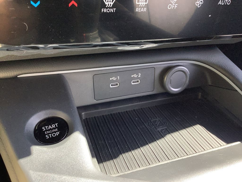 New 2026 Nissan Sentra SR w/ SR Premium Package FWD image 27