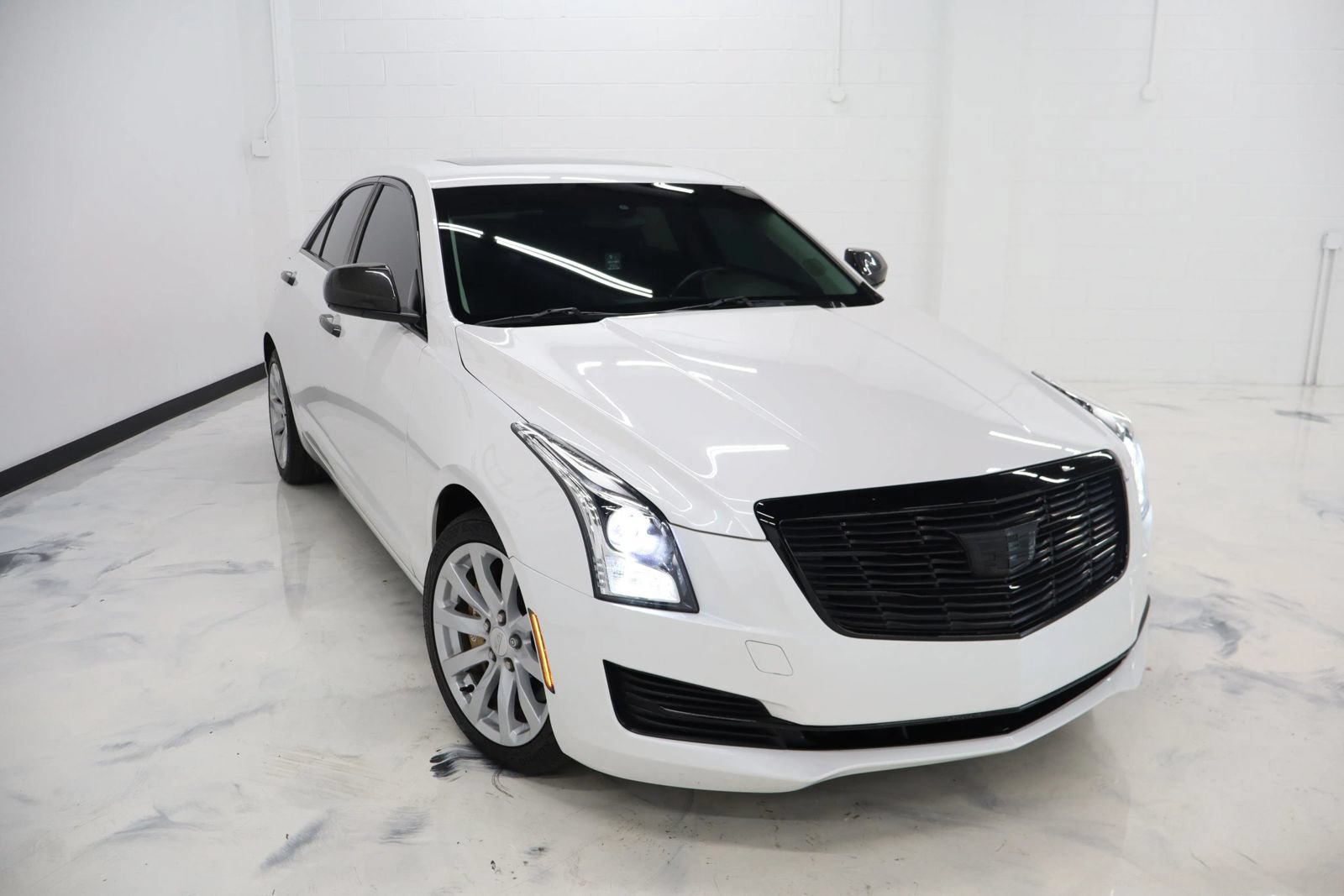 Used 2018 Cadillac ATS 2.0T AWD Sedan image 2