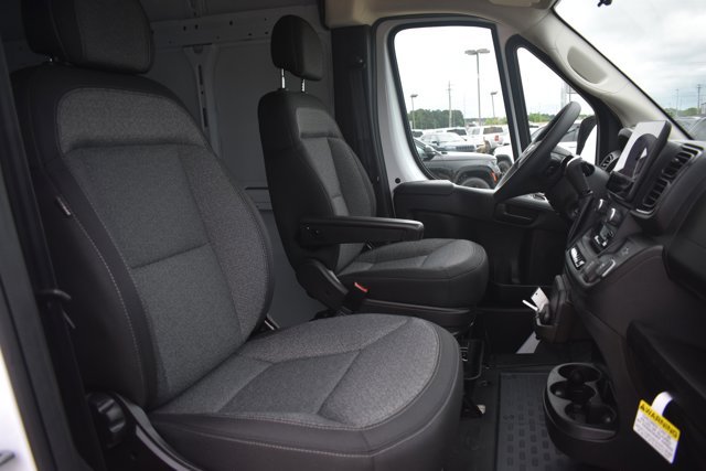 New 2026 RAM ProMaster 2500 w/ Premium Convenience Group FWD image 20
