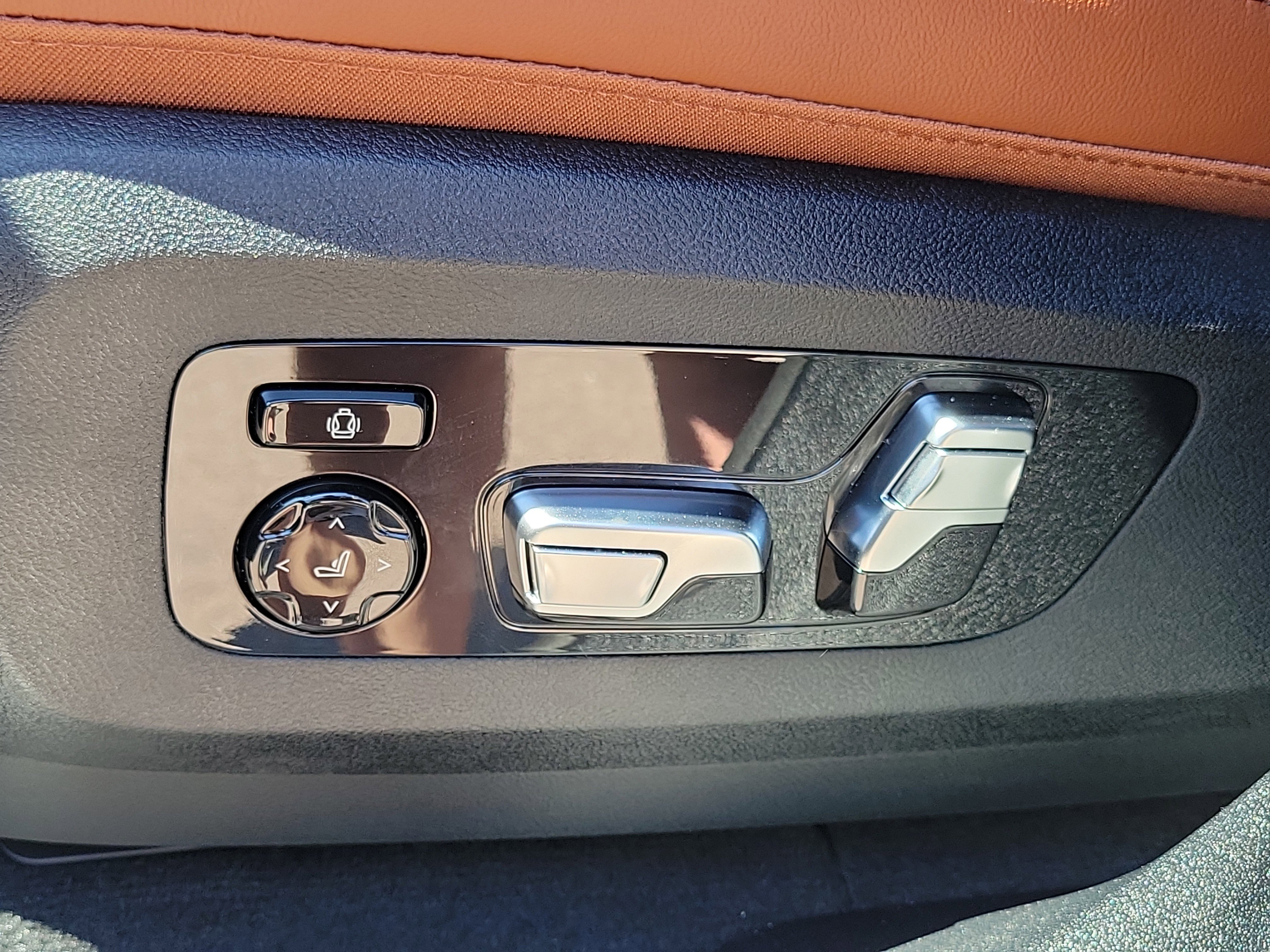 Certified 2027 BMW X6 xDrive40i AWD/4WD image 11