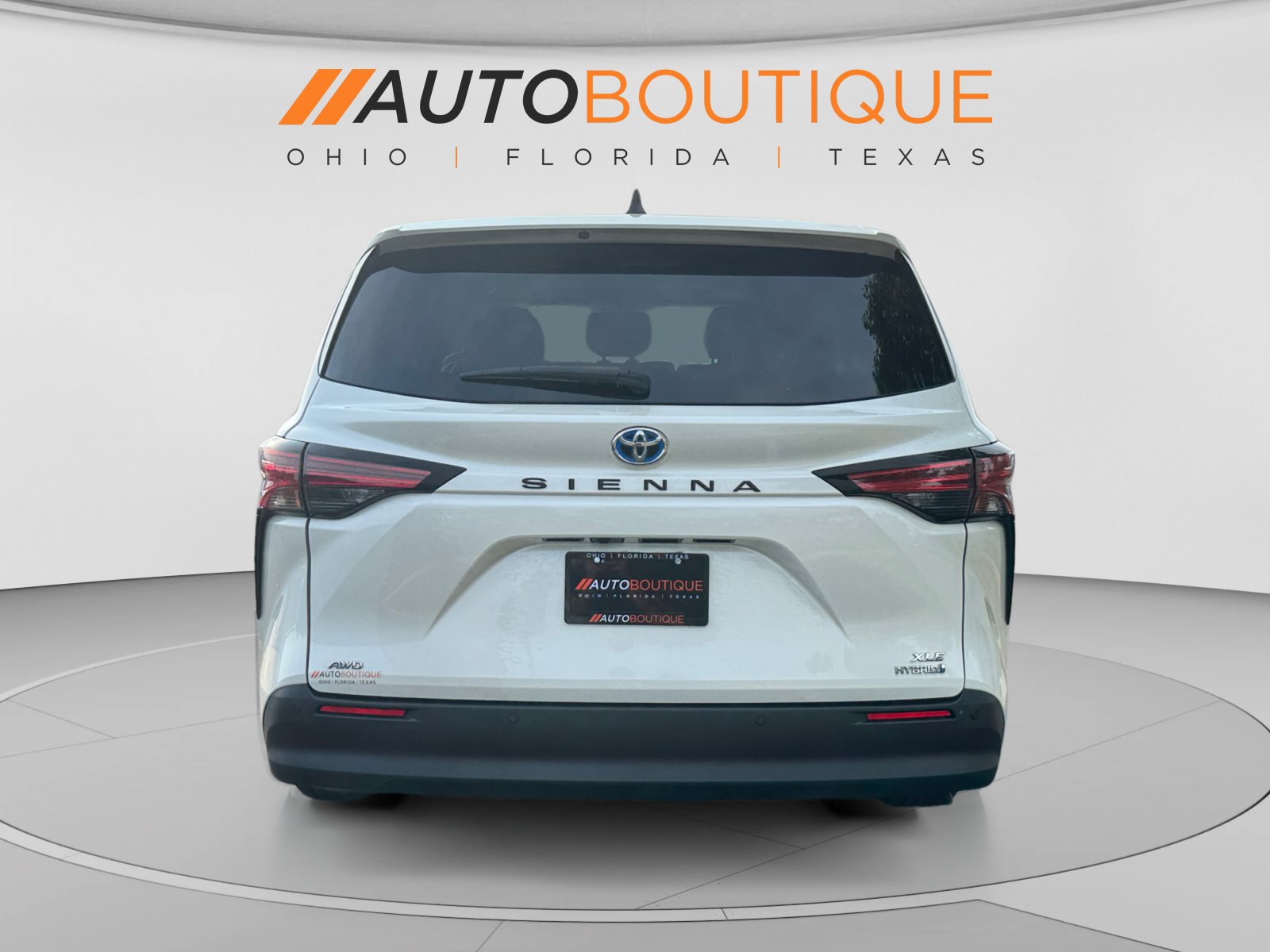 Used 2021 Toyota Sienna XLE AWD/4WD image 4