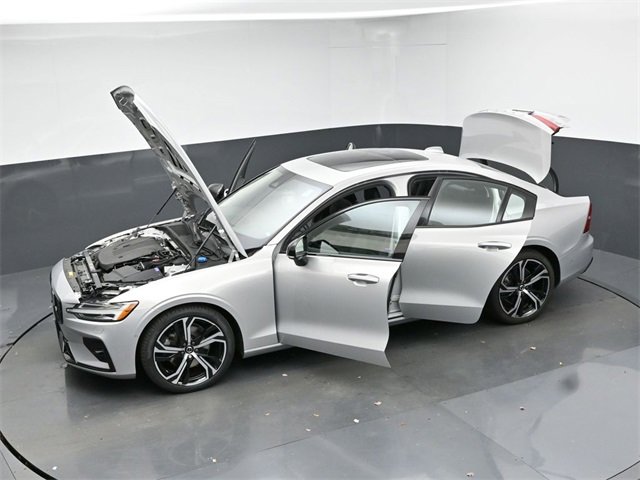 Used 2023 Volvo S60 B5 Plus w/ Climate Package image 47