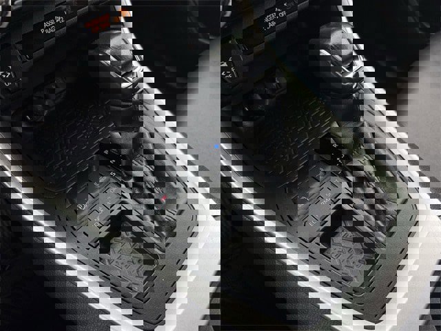 Used 2021 Toyota RAV4 XLE Premium image 21