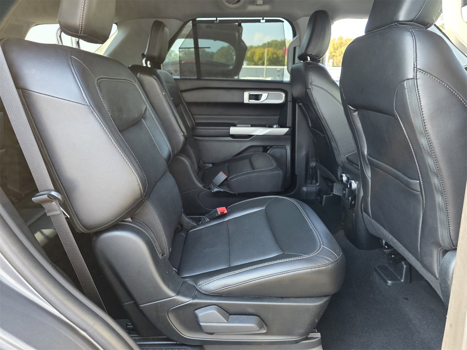 Used 2023 Ford Explorer Limited w/ Equipment Group 301A image 52