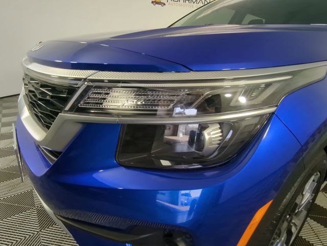 Used 2023 Kia Seltos EX AWD/4WD image 45