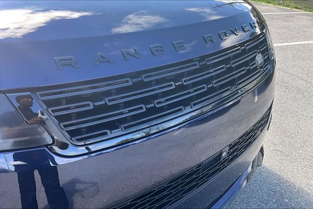 Used 2023 Land Rover Range Rover Sport SE Dynamic image 34