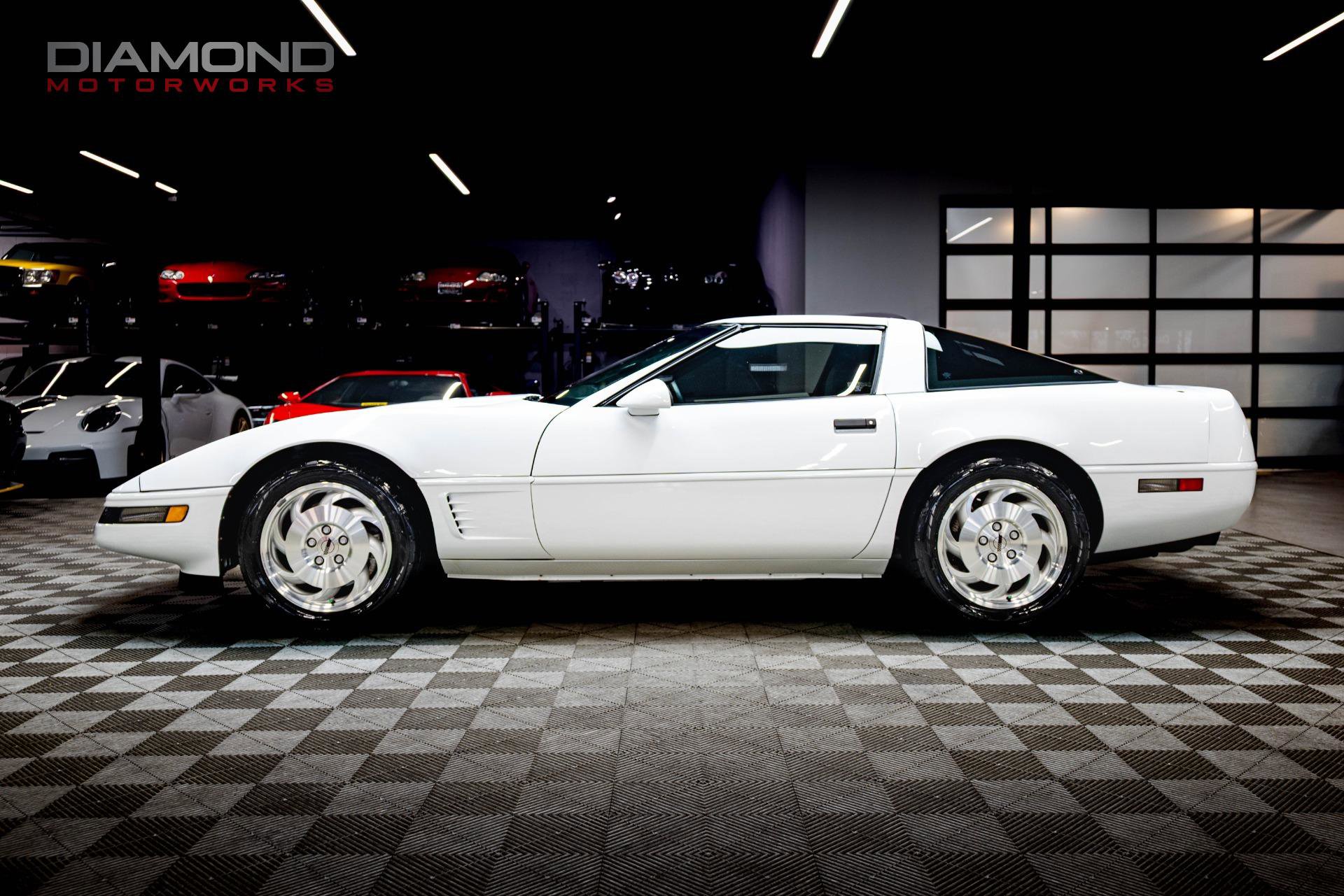 Used 1995 Chevrolet Corvette Coupe image 12