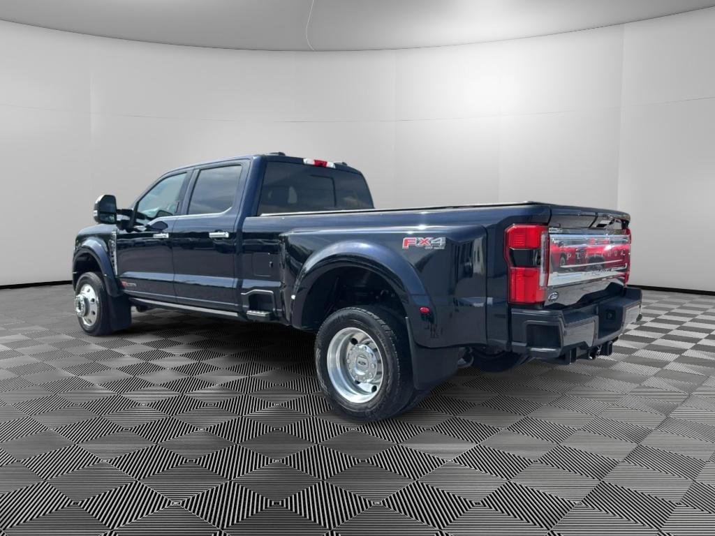 Used 2024 Ford F450 Platinum w/ FX4 Off-Road Package image 3