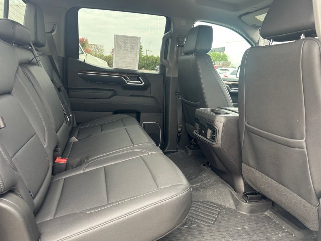 Used 2024 Chevrolet Silverado 1500 LT Trail Boss w/ Convenience Package II AWD/4WD image 16