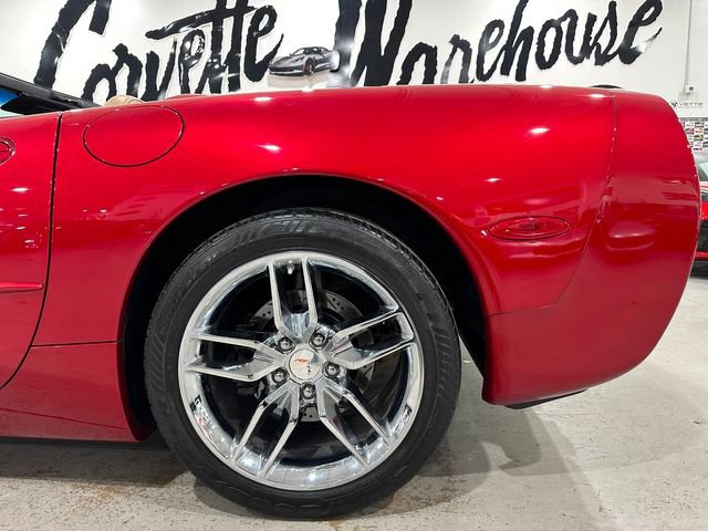 Used 2004 Chevrolet Corvette Convertible w/ Preferred Equipment Group RWD image 16