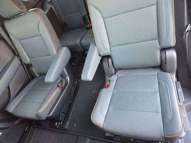 New 2026 GMC Yukon AT4 w/ AT4 Premium Package image 34