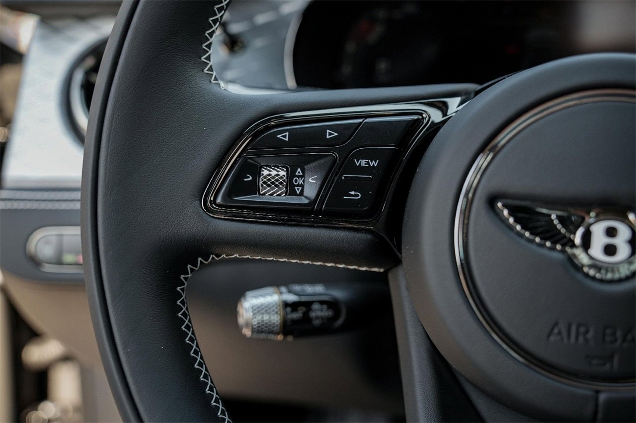 New 2025 Bentley Flying Spur Plug-In Hybrid image 24