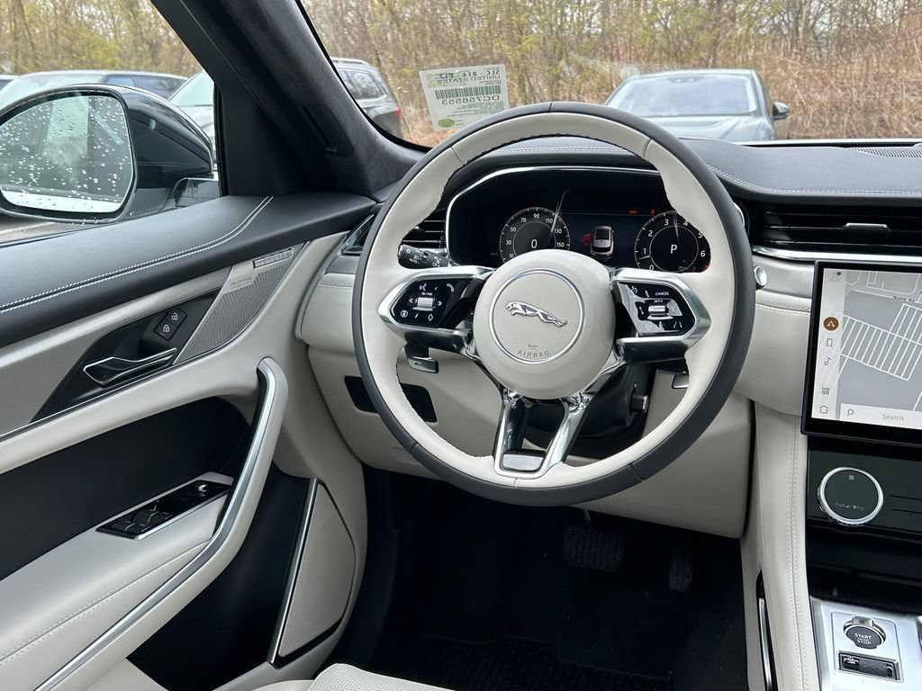 Used 2026 Jaguar F-PACE R-Dynamic S AWD/4WD image 24