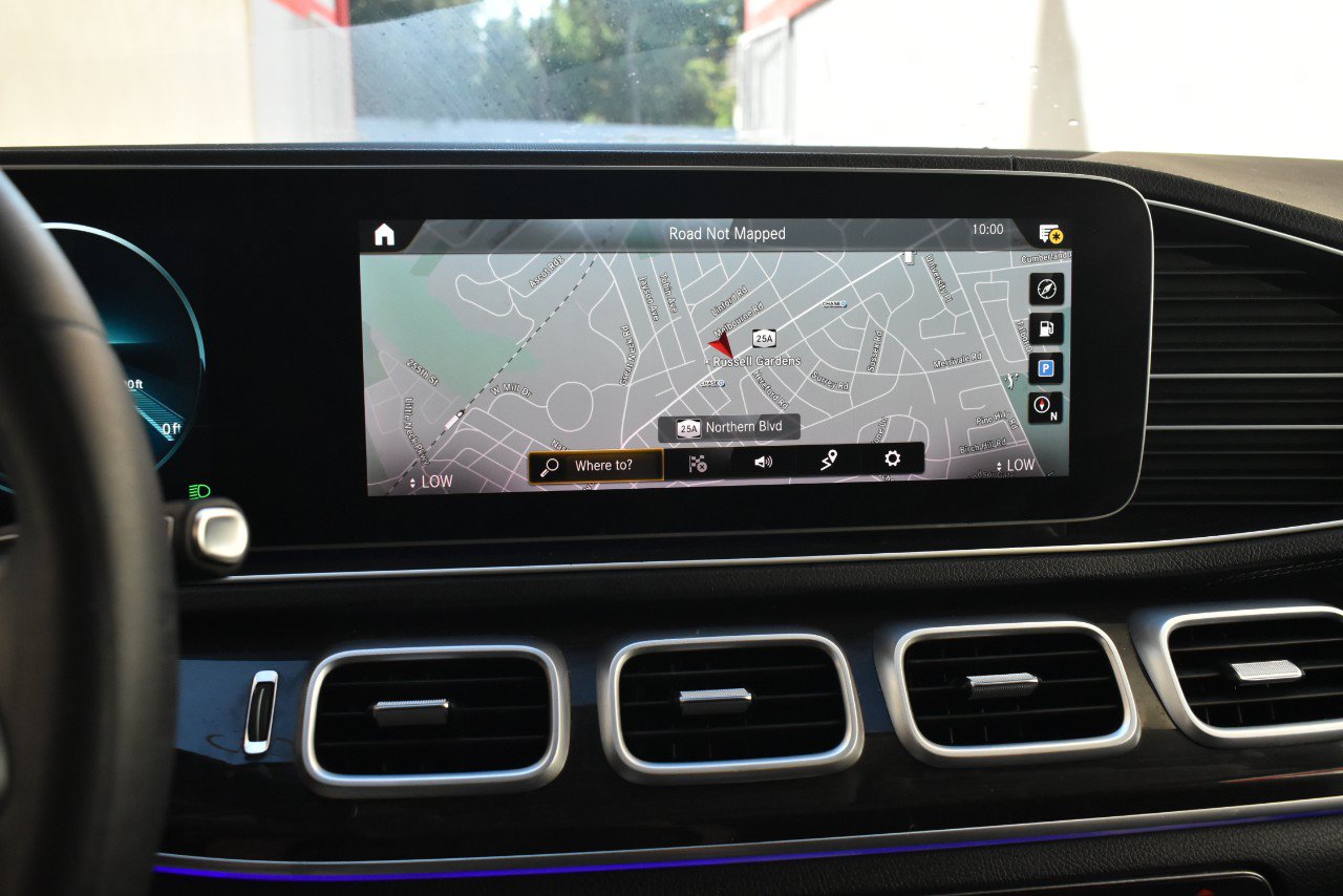 Used 2020 Mercedes-Benz GLS 450 4MATIC image 25