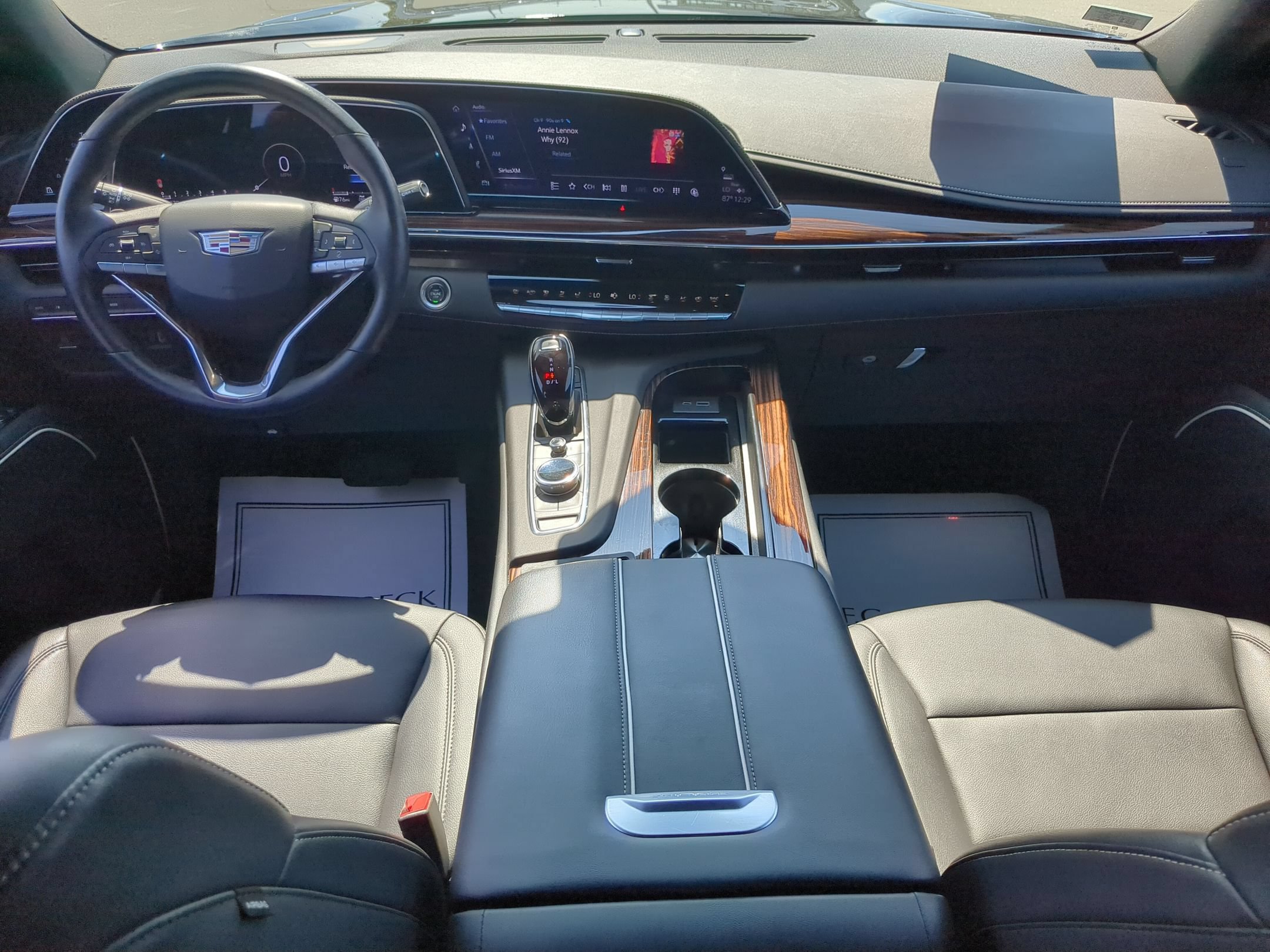 Certified 2022 Cadillac Escalade Luxury AWD/4WD image 18