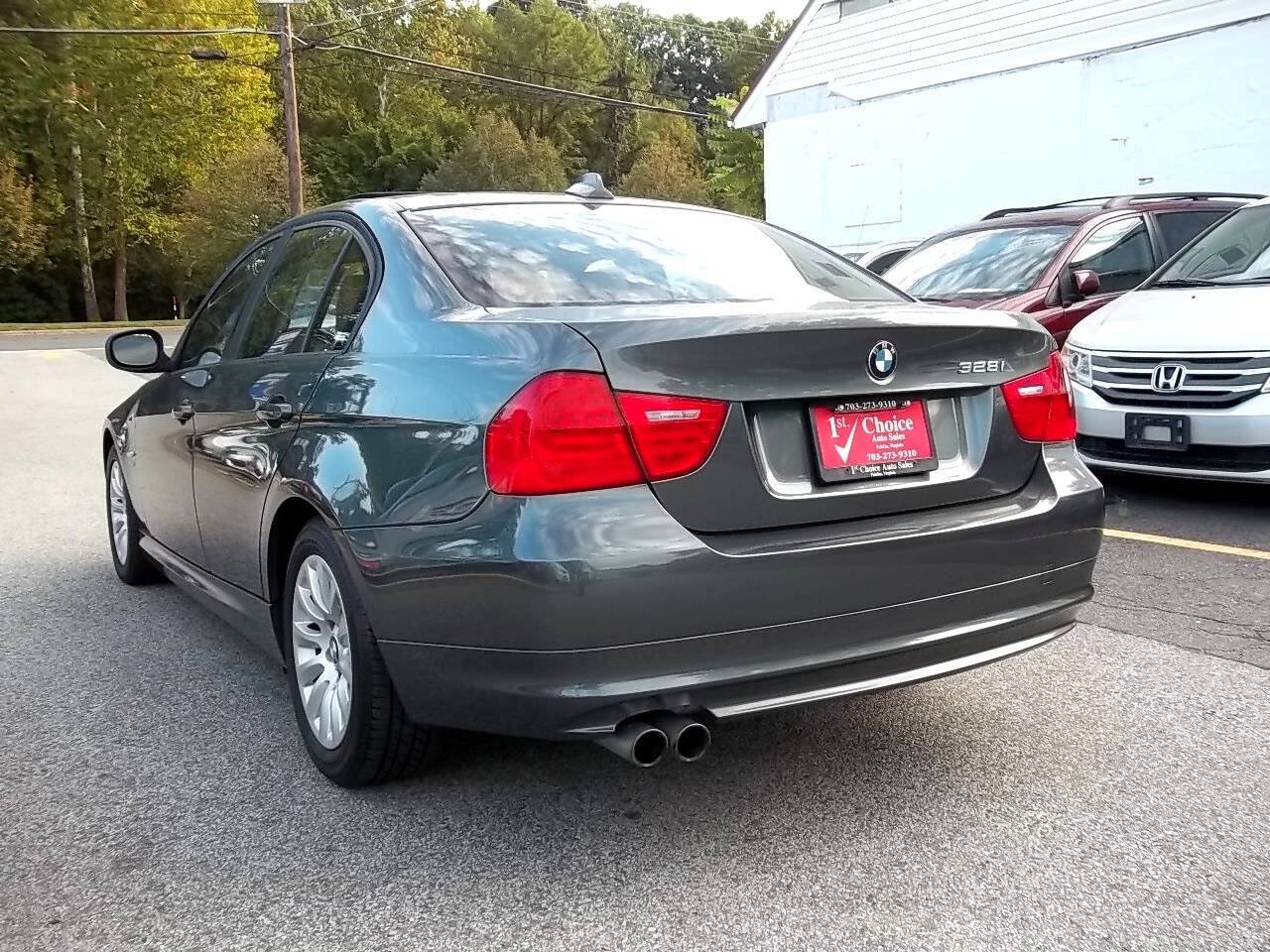 Used 2009 BMW 328i xDrive Sedan AWD/4WD image 3