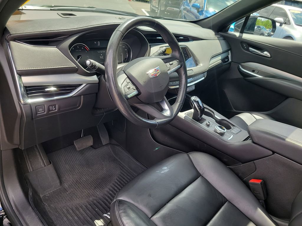 Used 2023 Cadillac XT4 Premium Luxury w/ Cold Weather Package AWD/4WD image 18