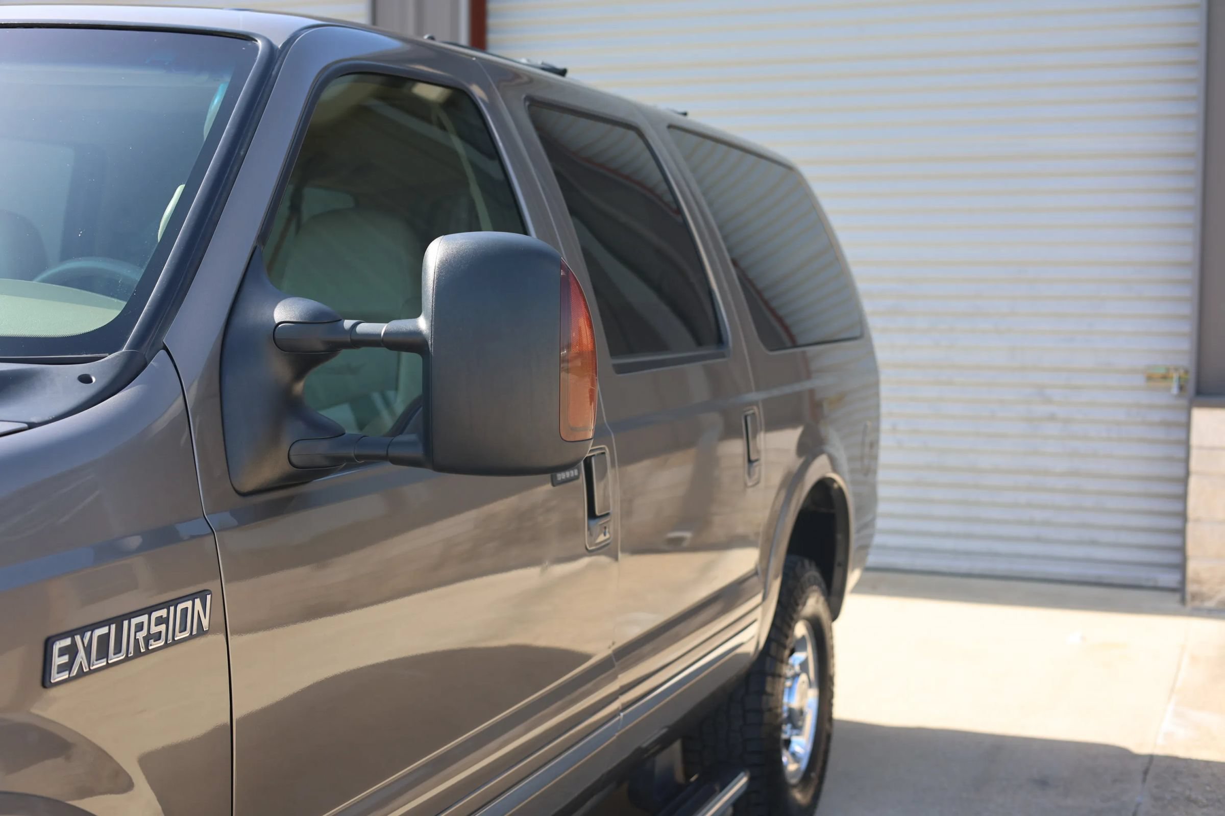 Used 2004 Ford Excursion Limited AWD/4WD image 17
