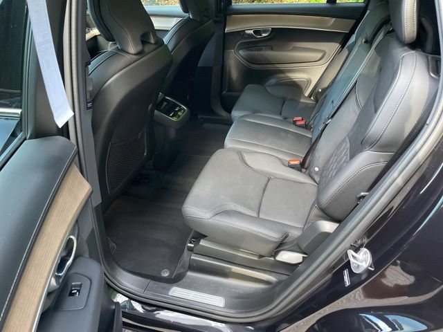 Certified 2025 Volvo XC90 B6 Core AWD/4WD image 12