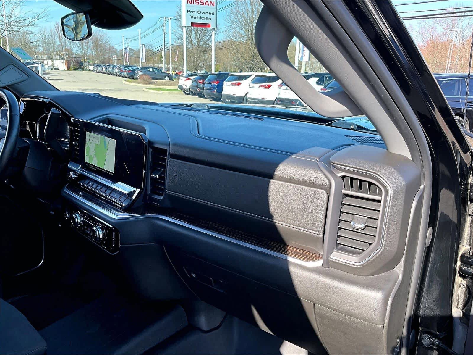 Used 2023 GMC Sierra 1500 Elevation w/ LPO, Elevation Black Package AWD/4WD image 13