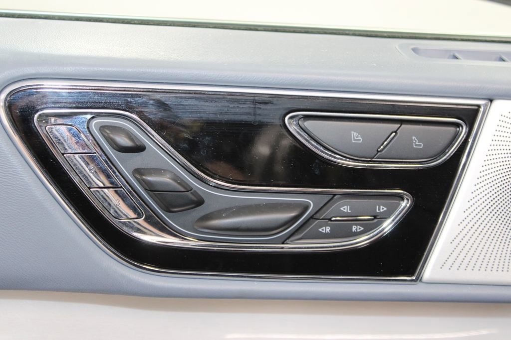 Used 2023 Lincoln Navigator L Black Label image 22