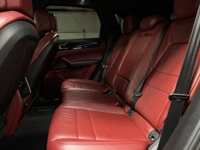 Used 2020 Porsche Cayenne AWD/4WD image 26