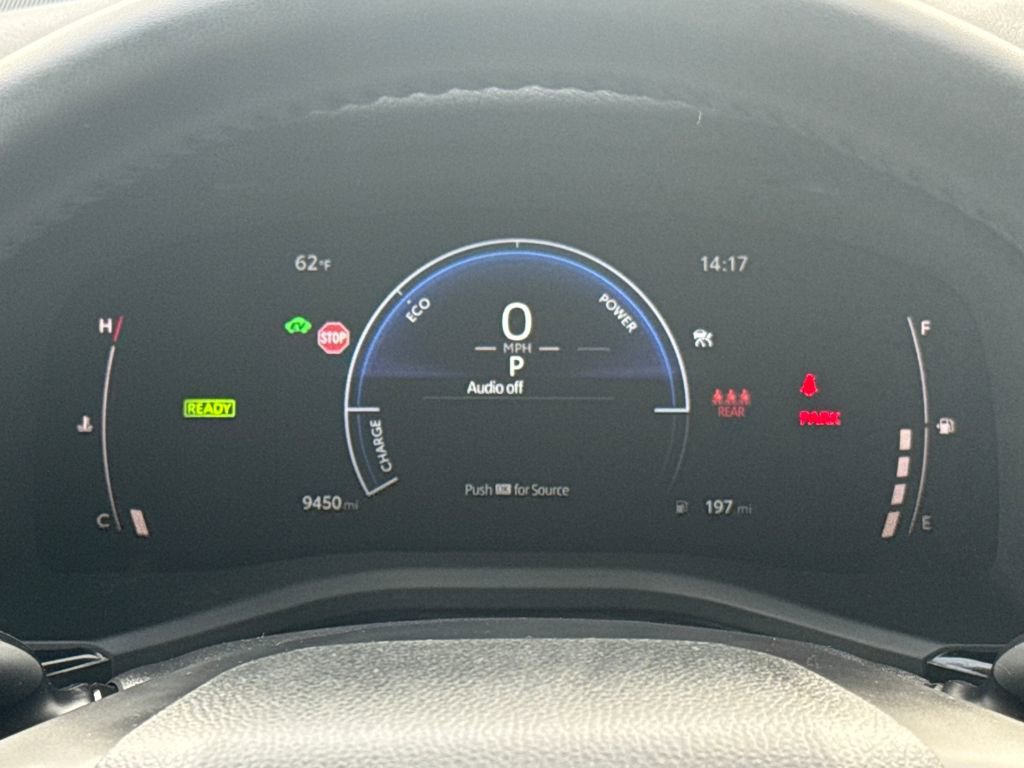 Used 2025 Toyota Camry LE w/ Convenience Package image 15