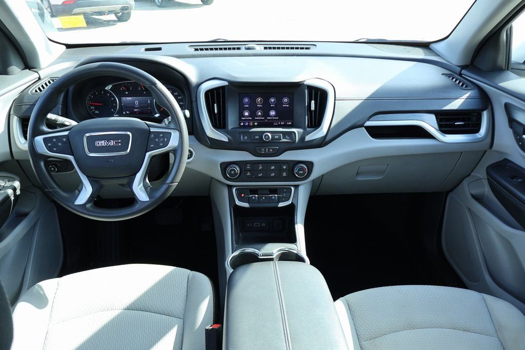 Used 2024 GMC Terrain SLE image 6