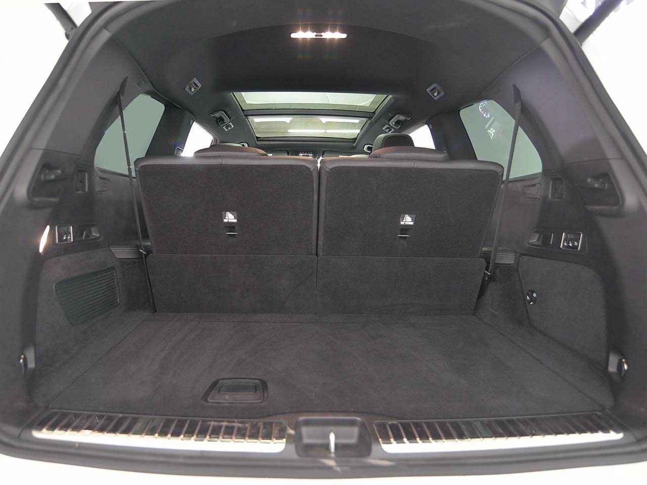 Used 2024 Mercedes-Benz GLS 450 4MATIC image 13