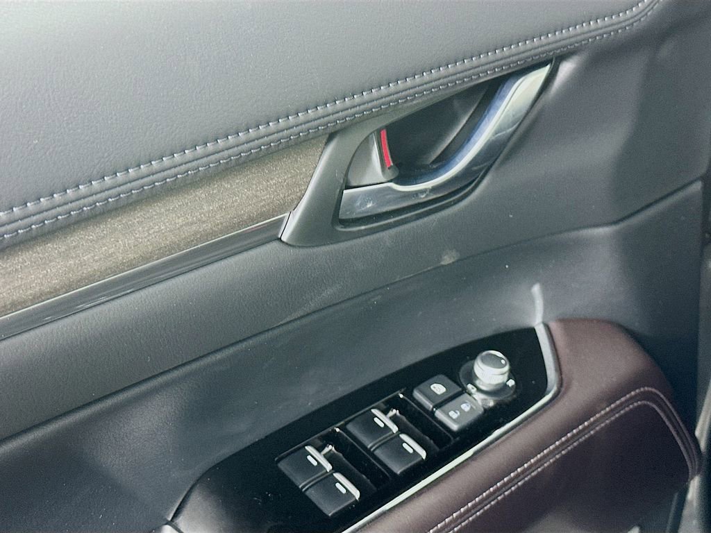 New 2025 MAZDA CX-5 Signature image 23