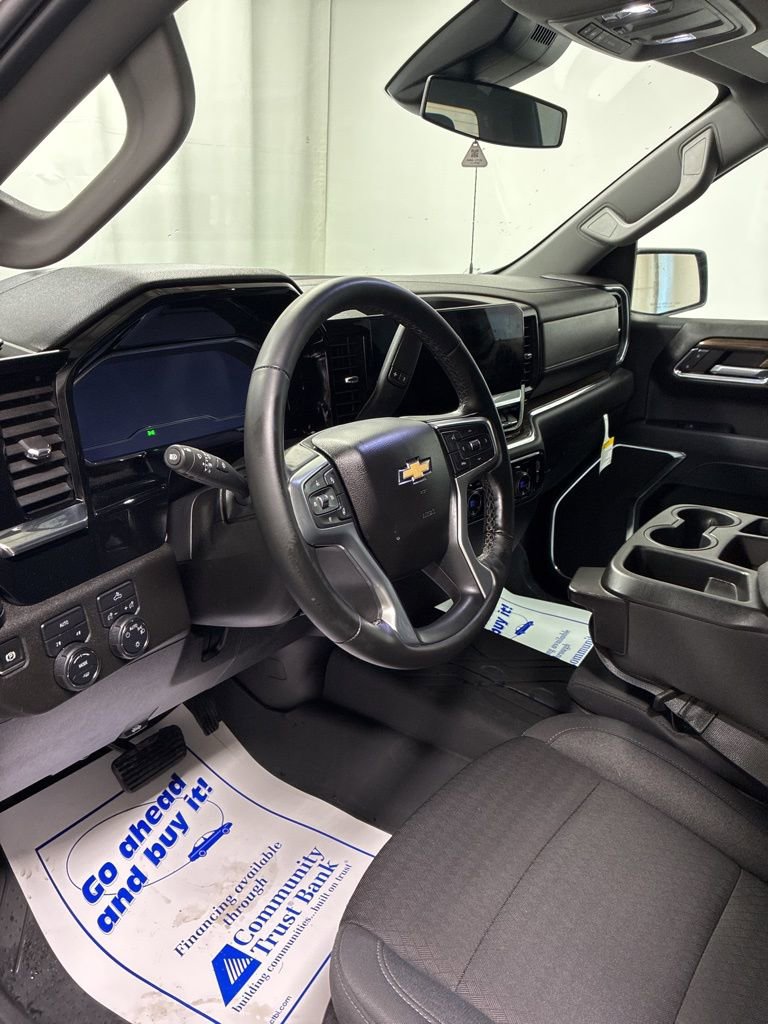 Used 2024 Chevrolet Silverado 1500 LT w/ Protection Package image 11