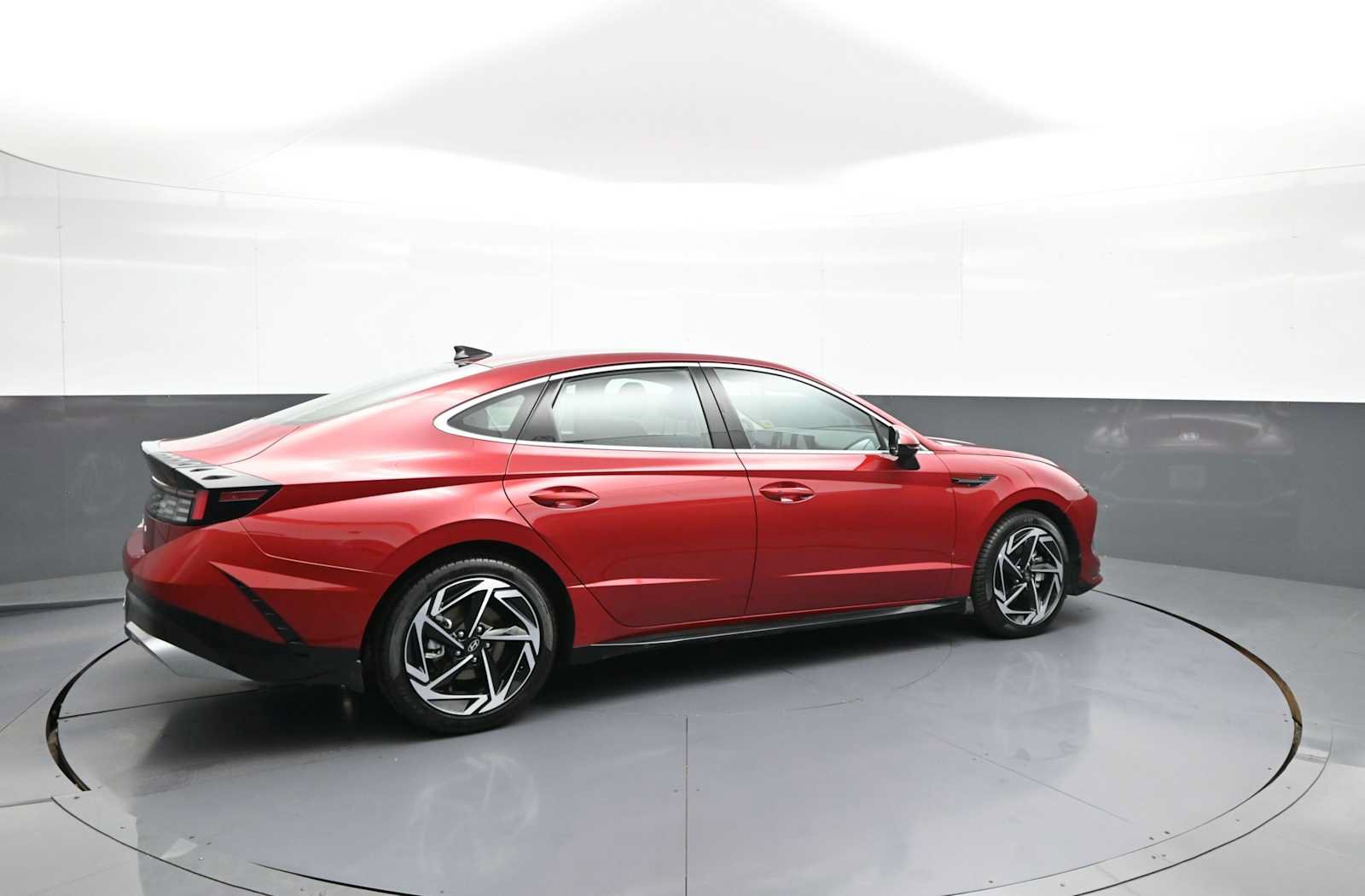 New 2026 Hyundai Sonata SEL FWD image 3