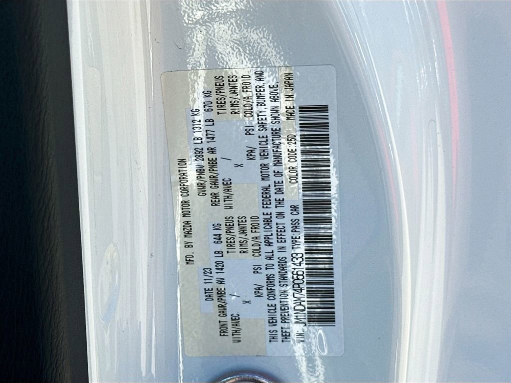 Used 2023 MAZDA MX-5 Miata Grand Touring image 33