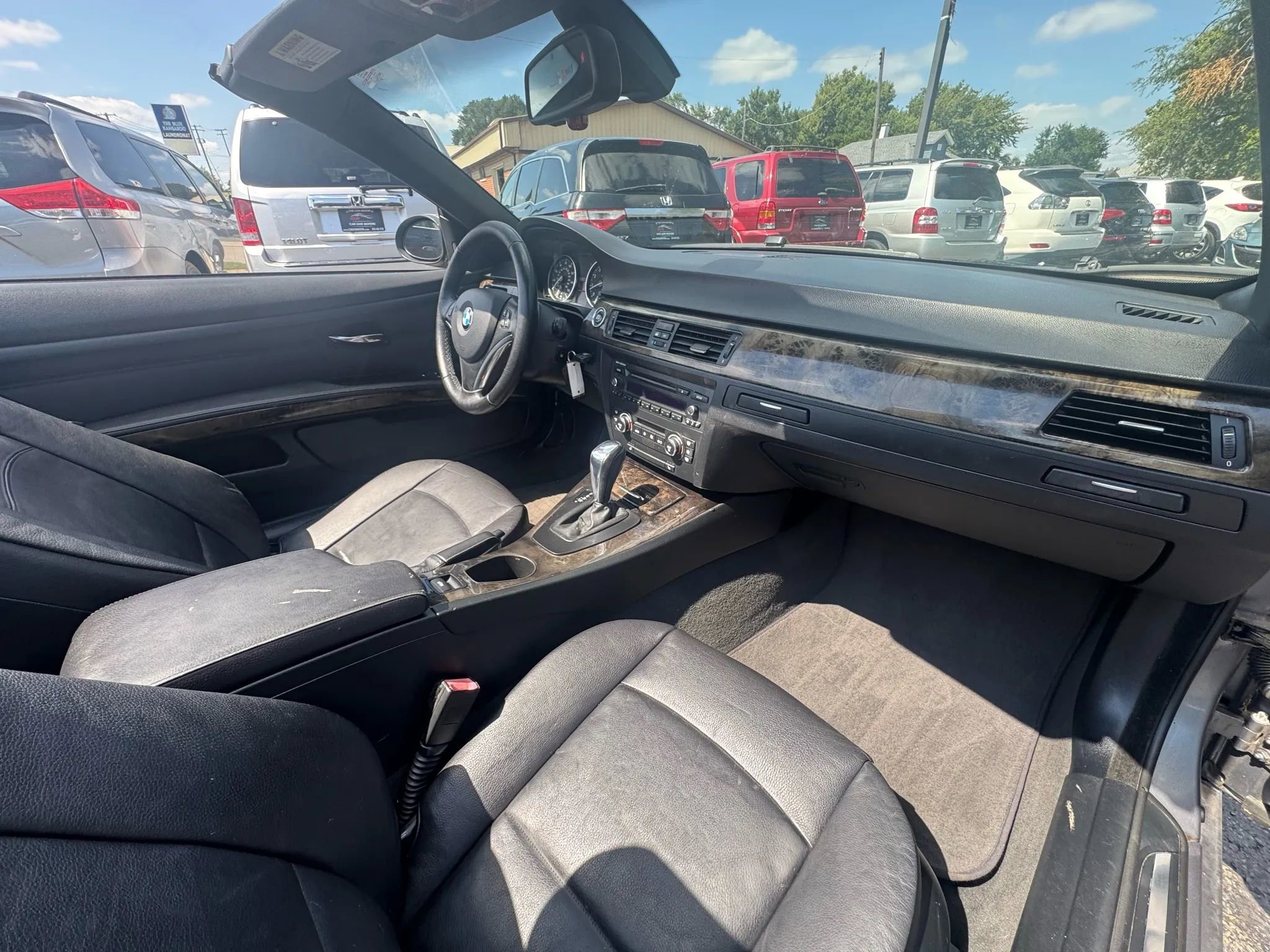 Used 2009 BMW 328i Convertible image 24