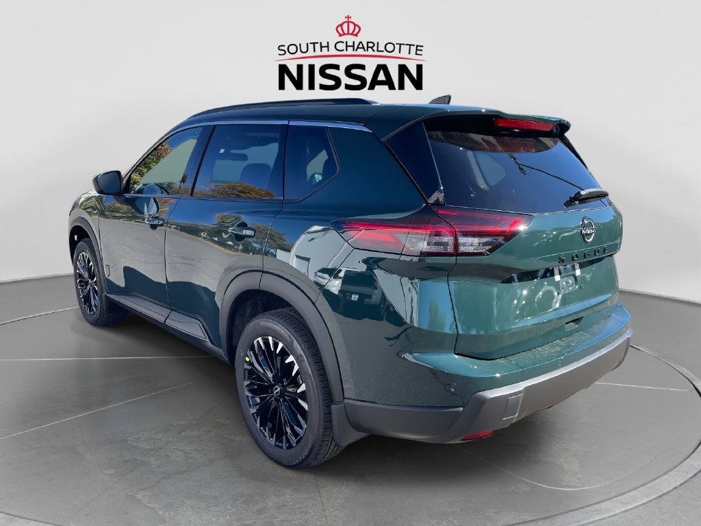 New 2027 Nissan Rogue Dark Armor FWD image 4